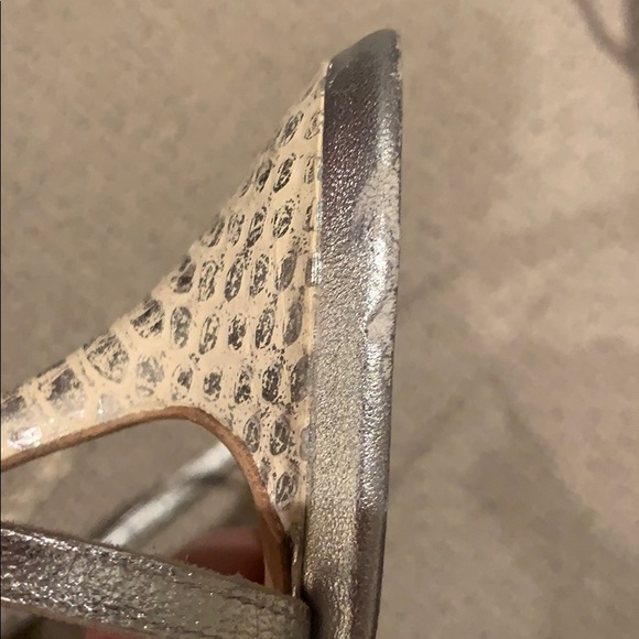 Manolo Blahnik snake skin shoes. - Picture 7 of 8